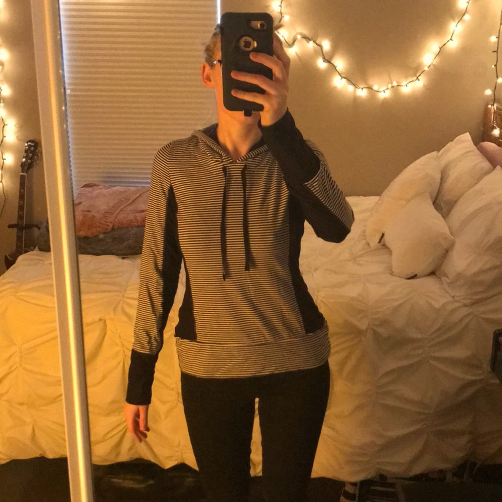 Running jacket - Picture 3 of 4
